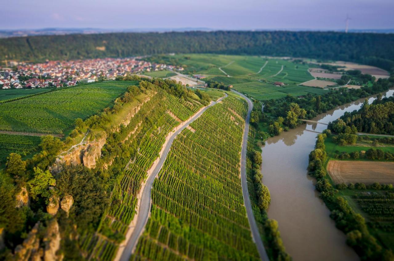 Exnicrum Wein . Genuss . Hotel Hessigheim Exteriör bild